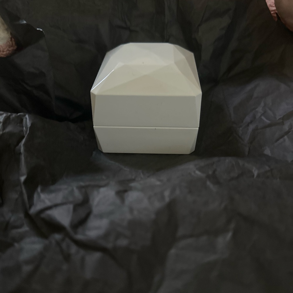 Geometric White Jewelry Box